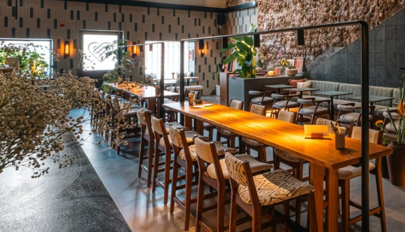 Interior-Decor-of-newly-opened-Concu-colaba